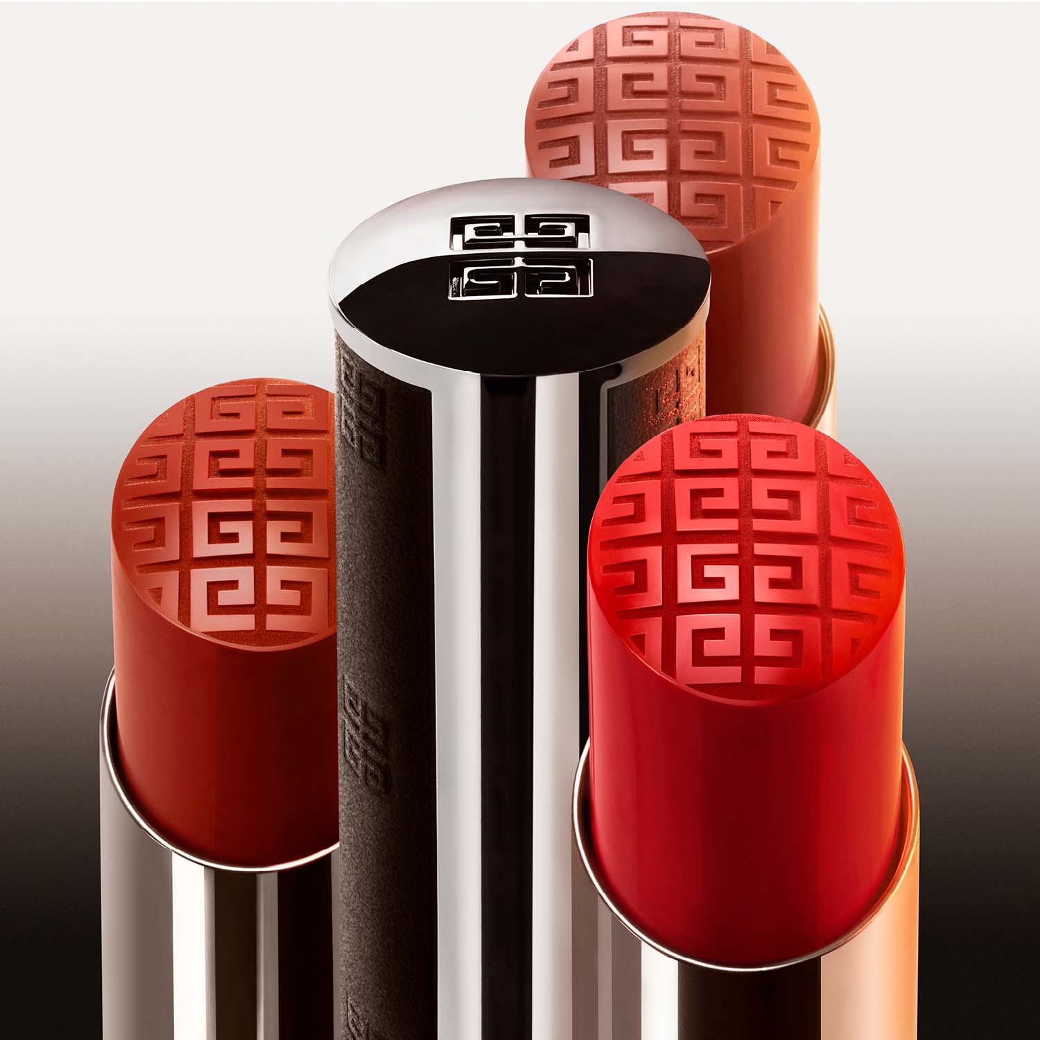 LE ROUGE INTERDIT INTENSE SATÍN LABIAL SEMI MATE DE GIVENCHY (LABIAL EN BARRA CON ACABADO SATINADO)